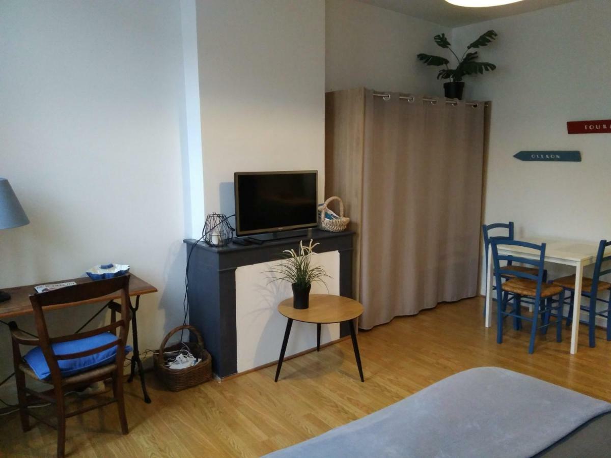 Le studio de Line Rochefort  Exterior foto